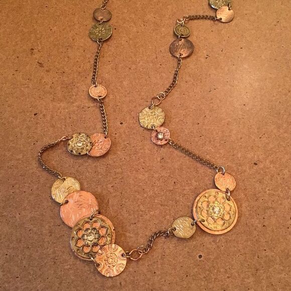 Vintage Elegant Mixed Metal Disk Necklace - Picture 3 of 5
